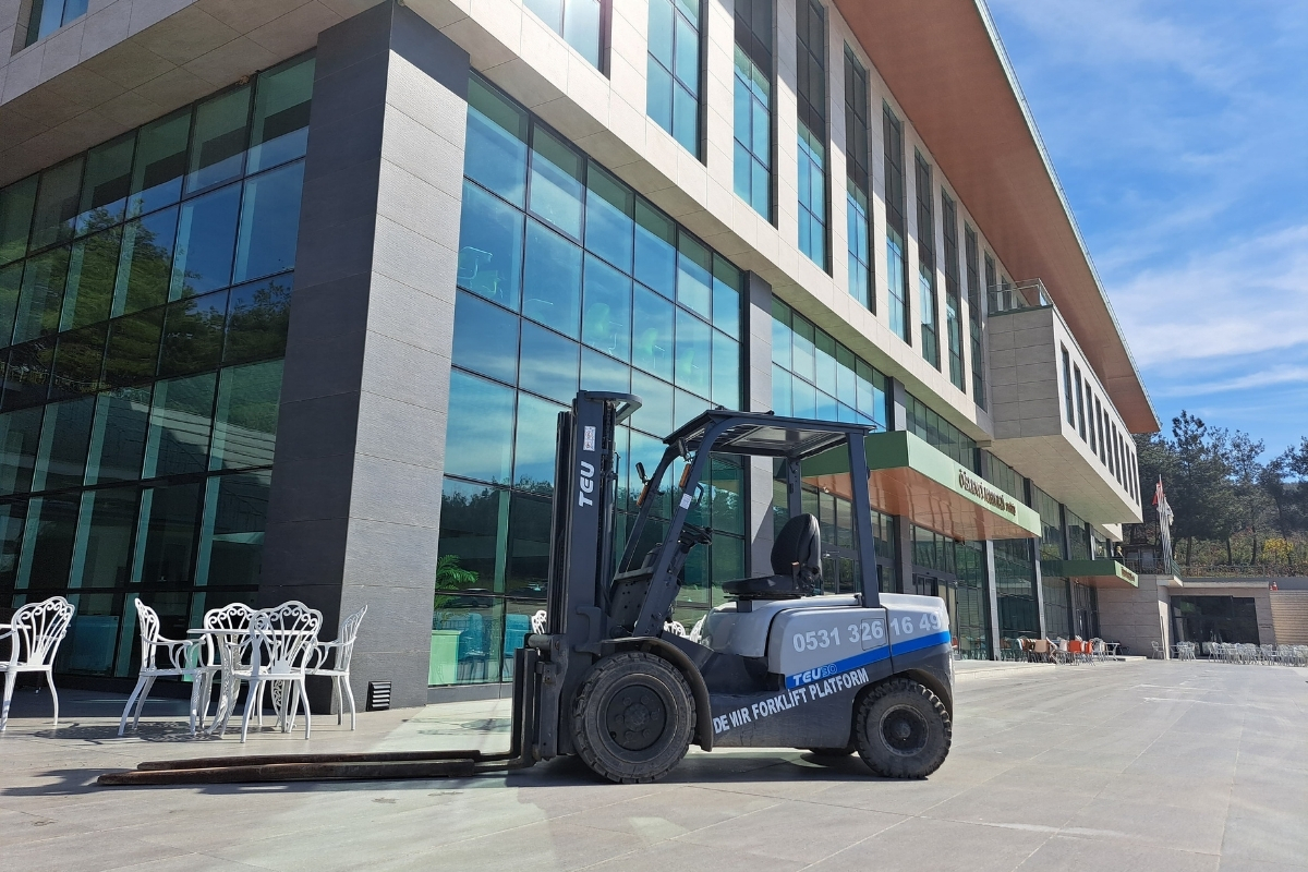 Yenişehir Yeni Lift günlük forklift Kiralama